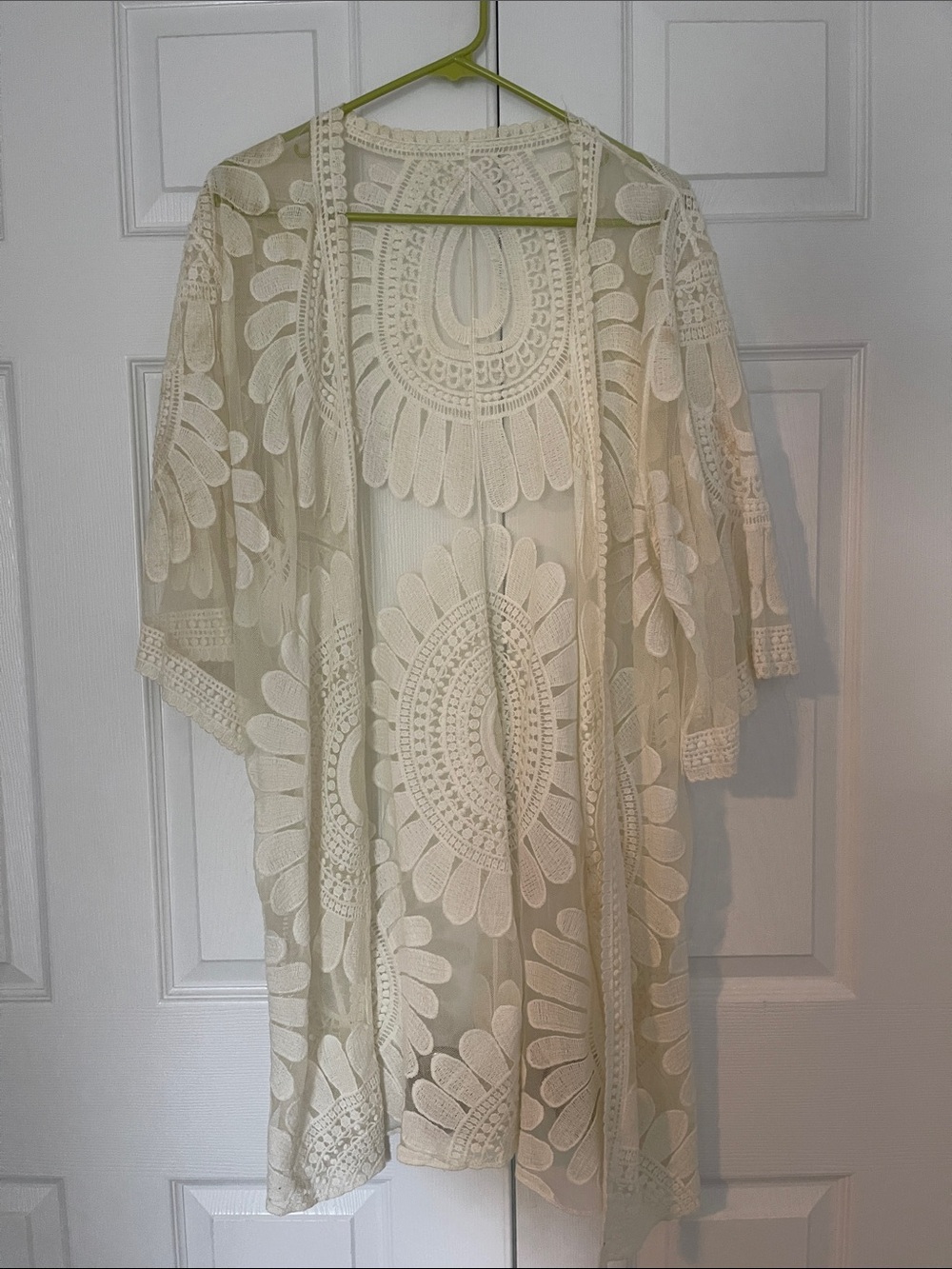 Women's Cream Crochet Kimono Jacket